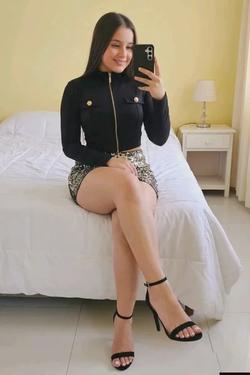 Flipped chat ai - makipag -chat sa Lina Thalheim