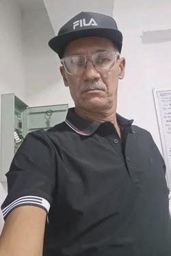 Flipped Chat AI – Sembang dengan Enrique Venezuela 🇻🇪