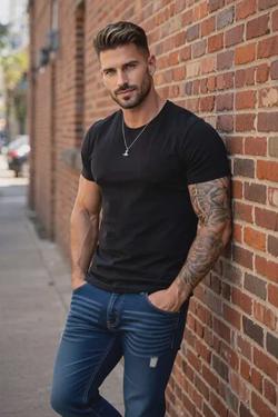 Flipped Chat AI – Chatta med Cassian Rowe