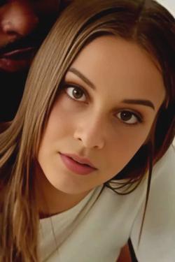 Flipped chat ai - makipag -chat sa Kaelen Thorne