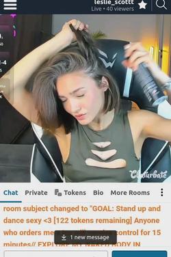 Flipped chat ai - makipag -chat sa Nela Hradská