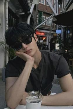 Flipped chat ai - makipag -chat sa Calix Chen