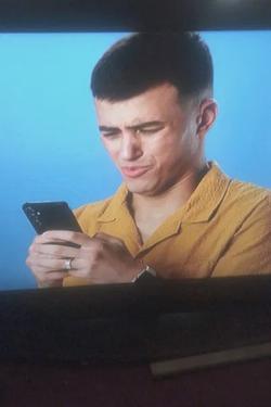 Flipped chat ai - makipag -chat sa Damon Brown