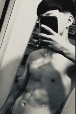 FlippedチャットAI – ダニエルとチャット
