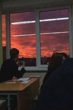 Flipped Chat AI – Chat s Školní přestávka – obdivování oblohy
