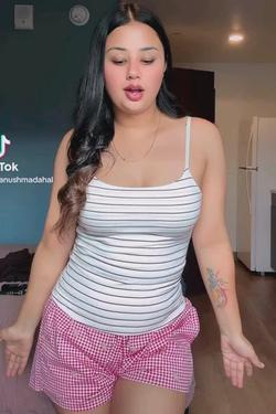 Omgedraaide chat AI – Chat met Anushma Dahal