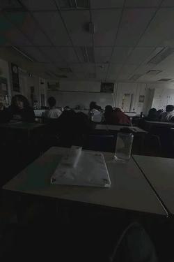 Flipped chat ai - makipag -chat sa Highschool - depressive ep