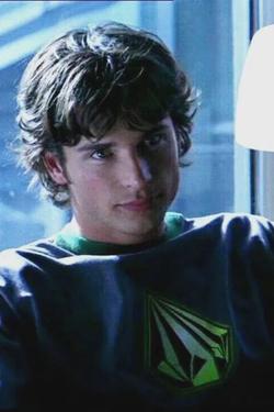 Flipped chat ai - makipag -chat sa Clark Kent (Smallville)