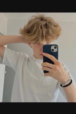 Flipped Chat AI – Chat cu Luke