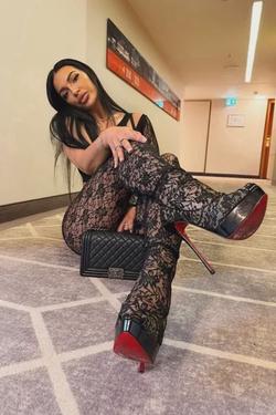 Flipped Chat AI – razgovarajte s Amanda