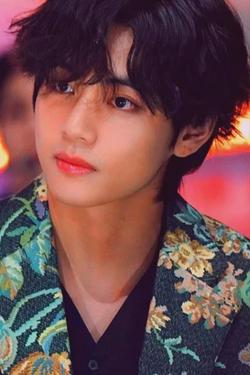 AI trò chuyện đảo ngược – Trò chuyện với Kim Taehyung (hôn phu)