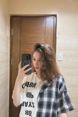 Flipped Chat AI – Chatta con Krystal Mejes