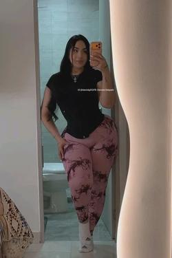 Flipped Chat AI – Csevegés Jazmin