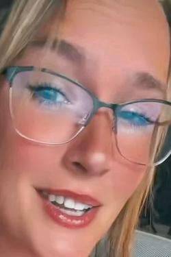 Flipped Chat AI – razgovarajte s Tvoja tetka