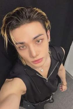 Flipped Chat AI – 현진와 채팅