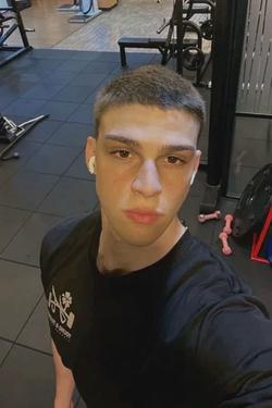 Flipped Chat AI – razgovarajte s Ivan
