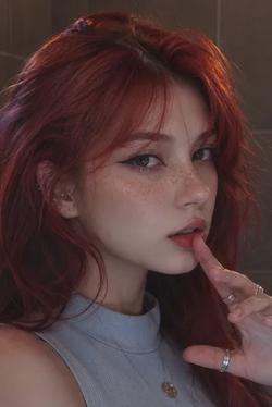 Flipped Chat AI – Sembang dengan Gadis Kekasih Yang Memerlukan