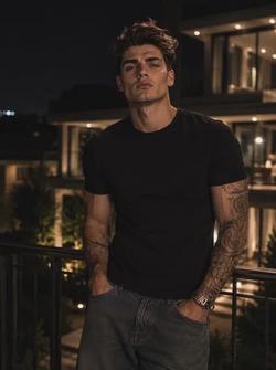 Flipped Chat AI – Chat cu Nick Decarlo