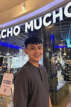 Flipped chat ai - makipag -chat sa RJ Paras