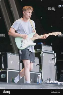 Flipped Chat AI – Chat sam fender