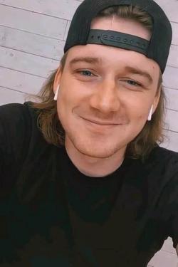 Flipped Chat AI – Chat Morgan Wallen