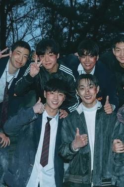 Flipped Chat AI – kalbėkite su Woo-young, Seongje, Gotak, Baku.