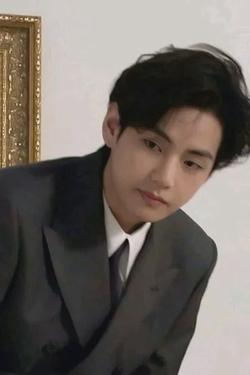 Omgedraaide chat AI – Chat met Kim Taehyung, hete professor