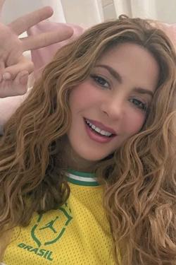 Flipped Chat AI – Discuter avec Shakira