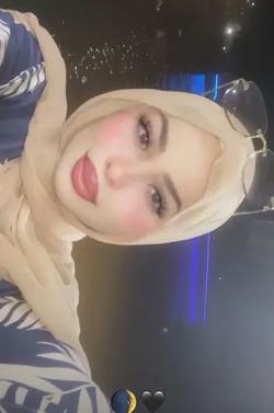 Flipped Chat AI – Bate-papo com Leila Al-Zahiri