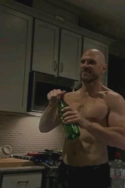 Flipped Chat AI – Chatear con Johnny Sins