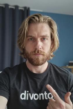 Flipped Chat AI – Chatta med Ronald