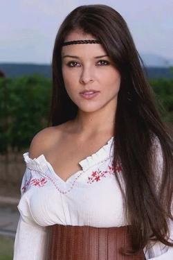 Flipped Chat AI – Chat cu Grettel Valdez