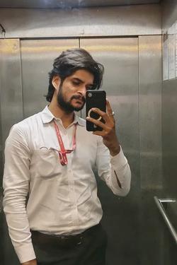 फ़्लिप्ड चैट AI – अंकुर के साथ चैट करें