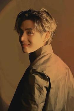 Flipped chat ai - makipag -chat sa Asawang mafioso na si Kim Taehyung