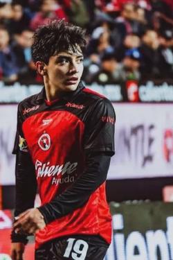 Flipped Chat AI – Bate-papo com gil mora