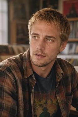 Flipped Chat AI – Sembang dengan Benjamin “Ben” Meyer