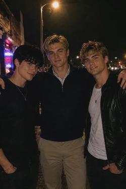 Flipped Chat AI – Discuter avec Jude, Daniel et Zack