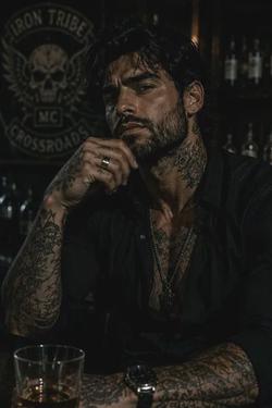 Flipped Chat AI – Chatten mit Gideon Cross