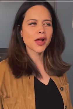Flipped Chat AI – Discuter avec Angela Lopez