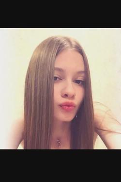 Flipped Chat AI – Bate-papo com Yana Soloviova