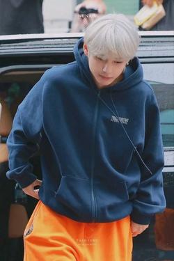 Flipped Chat AI – razgovarajte s Kim Taehyung
