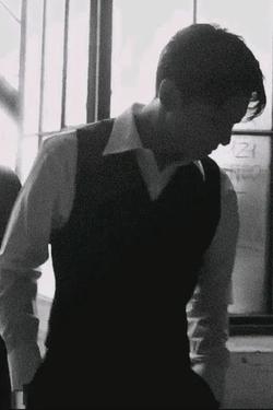Flipped Chat AI – Chat cu Profesorul Jeon Jungkook