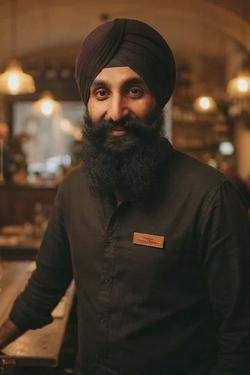 Flipped Chat AI – razgovarajte s Harpreet Singh