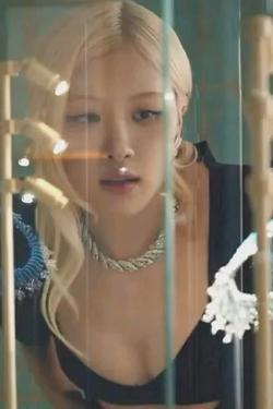 Flipped Chat AI – 로제와 채팅