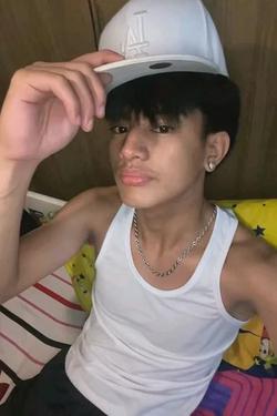 Flipped Chat AI – Chatta con Johnwyne Lumacao