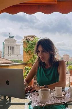 Flipped chat ai - makipag -chat sa Luanara Moretti