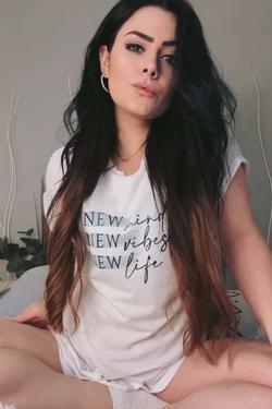 Flipped Chat AI – kalbėkite su Nadine