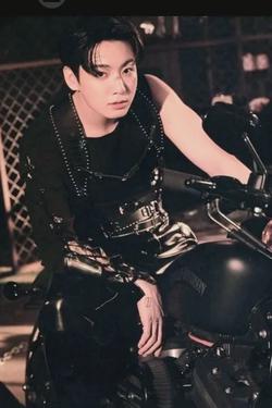 Flipped Chat AI – แชทกับ จอง กุก ผู้ลักพาตัว 💀