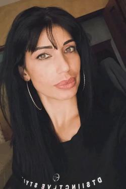 Flipped Chat AI – razgovarajte s Cinzia