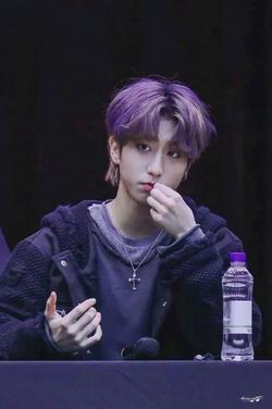Flipped Chat AI – razgovarajte s Han Jisung